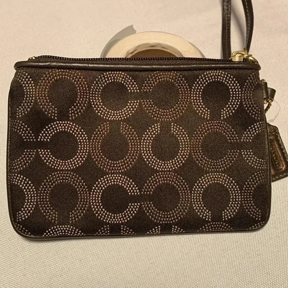 COACH Wristlet,NWT.